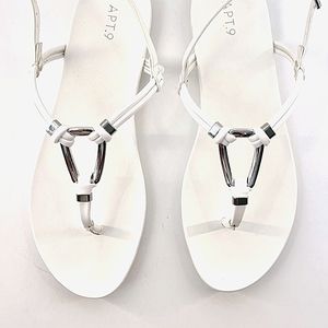 Brand New women's size 6 sandals